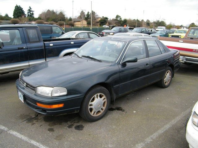 1993_toyota_camry2.jpg