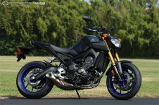 14_Yamaha_FZ-09_3.jpg