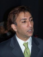 El-Farouk_Khaki_nomination_campaign_launch_Apr5-07.jpg