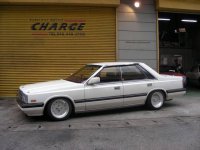 nissan-laurel-c32-01.jpg