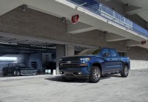 2019-Chevrolet-Silverado-012 (1).jpg