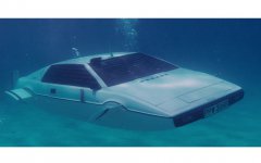 130703_Lotus_Esprit_sous-marine_de_James_Bond_mise_aux_encheres.jpg