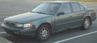 1992-'94_Nissan_Maxima.jpg