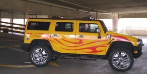 Yellow-Hummer-and-Pryce-Better-Call-Saul.jpg