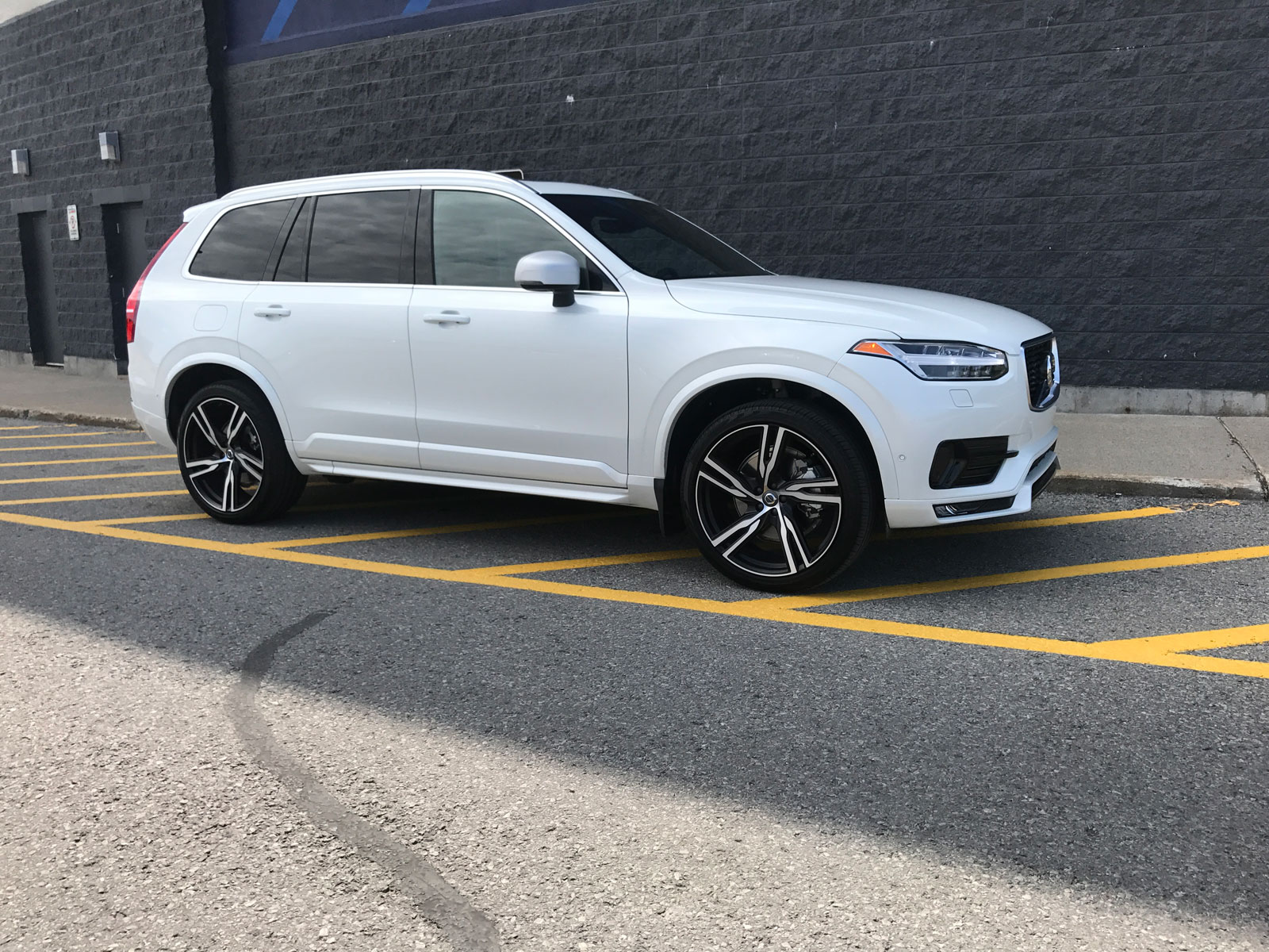 XC90-_04.jpg