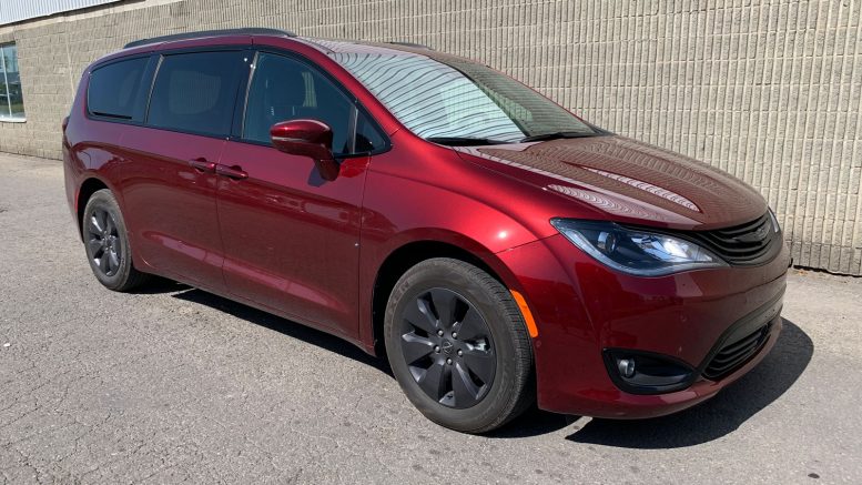 2019 Chrysler Pacifica Hybrid Review